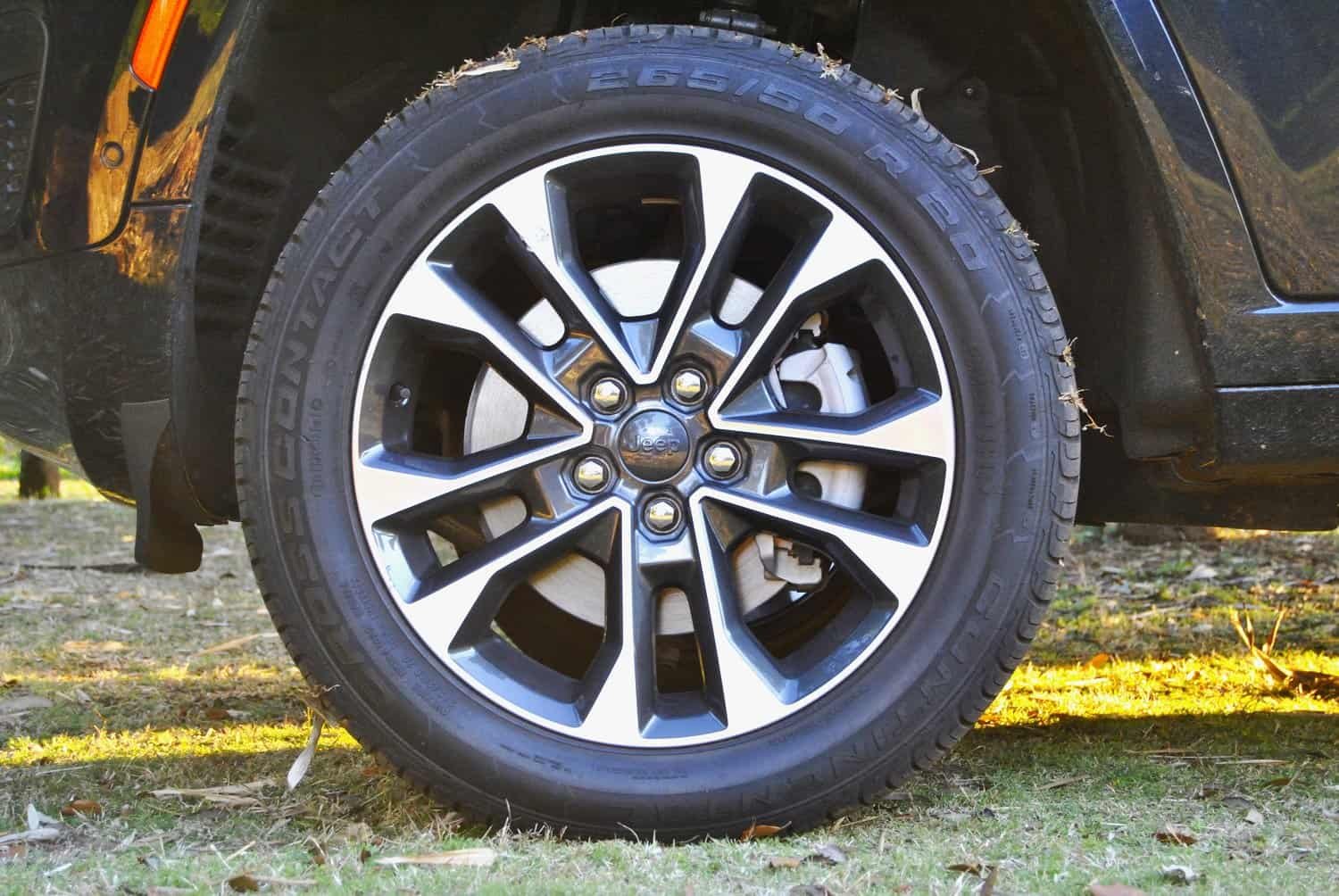 Five-seat Jeep Grand Cherokee road test