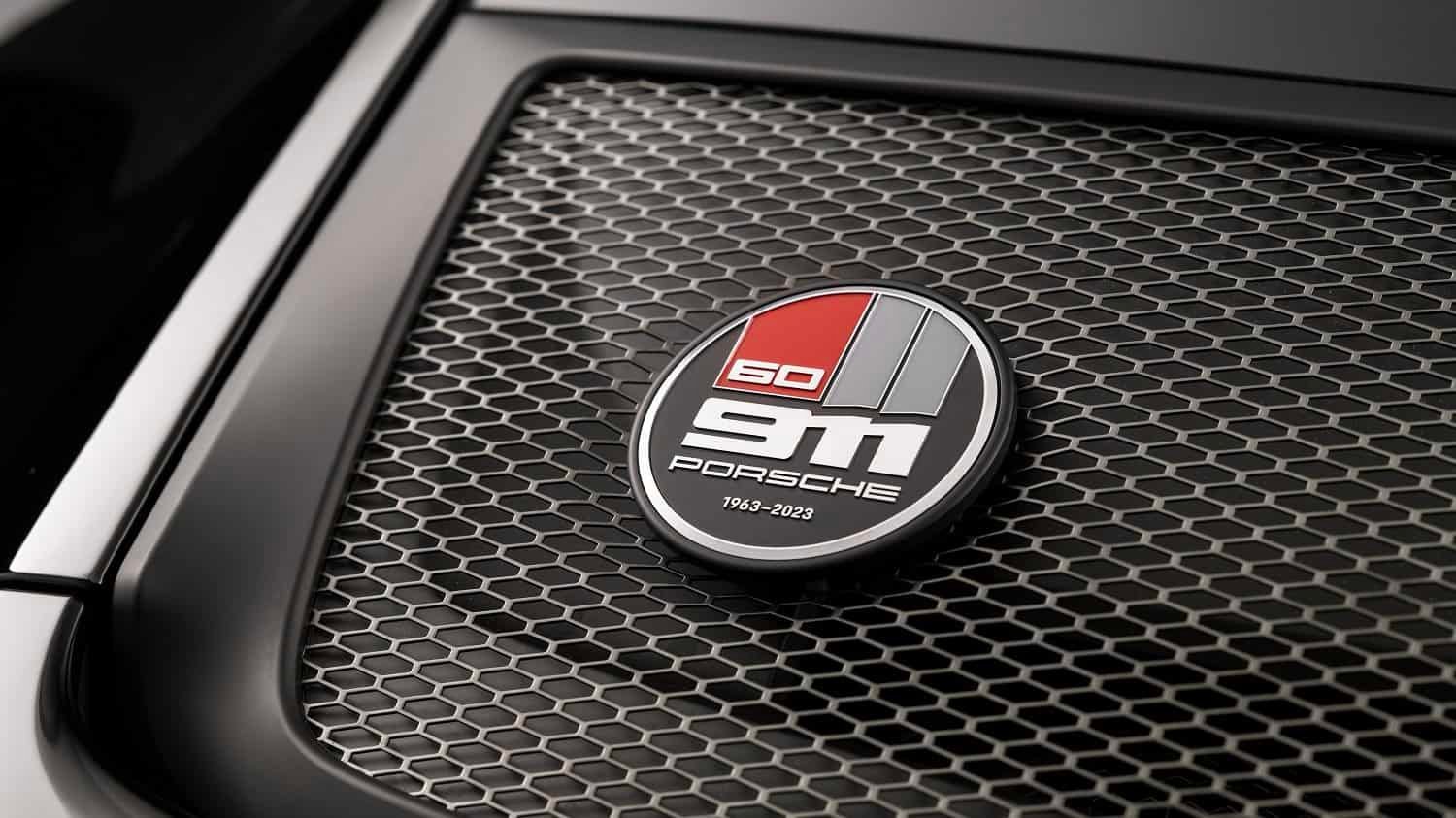 Limited run Porsche 911 S/T revealed