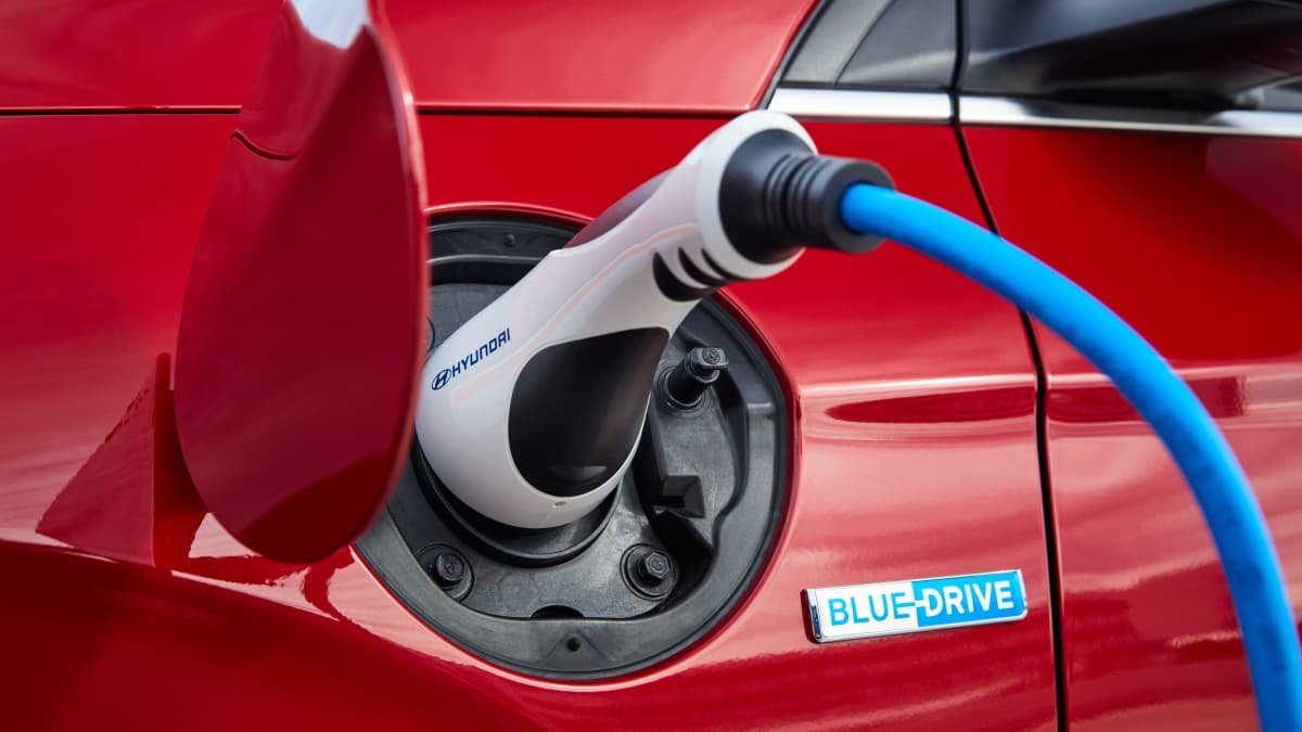 Australian consumer watchdog says electric cars aren’t zero emissions