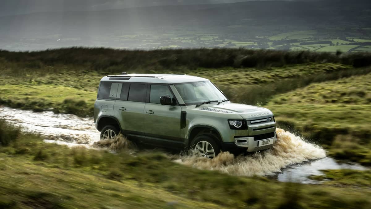 Electric ‘baby’ Land Rover Defender to launch by 2027 – report