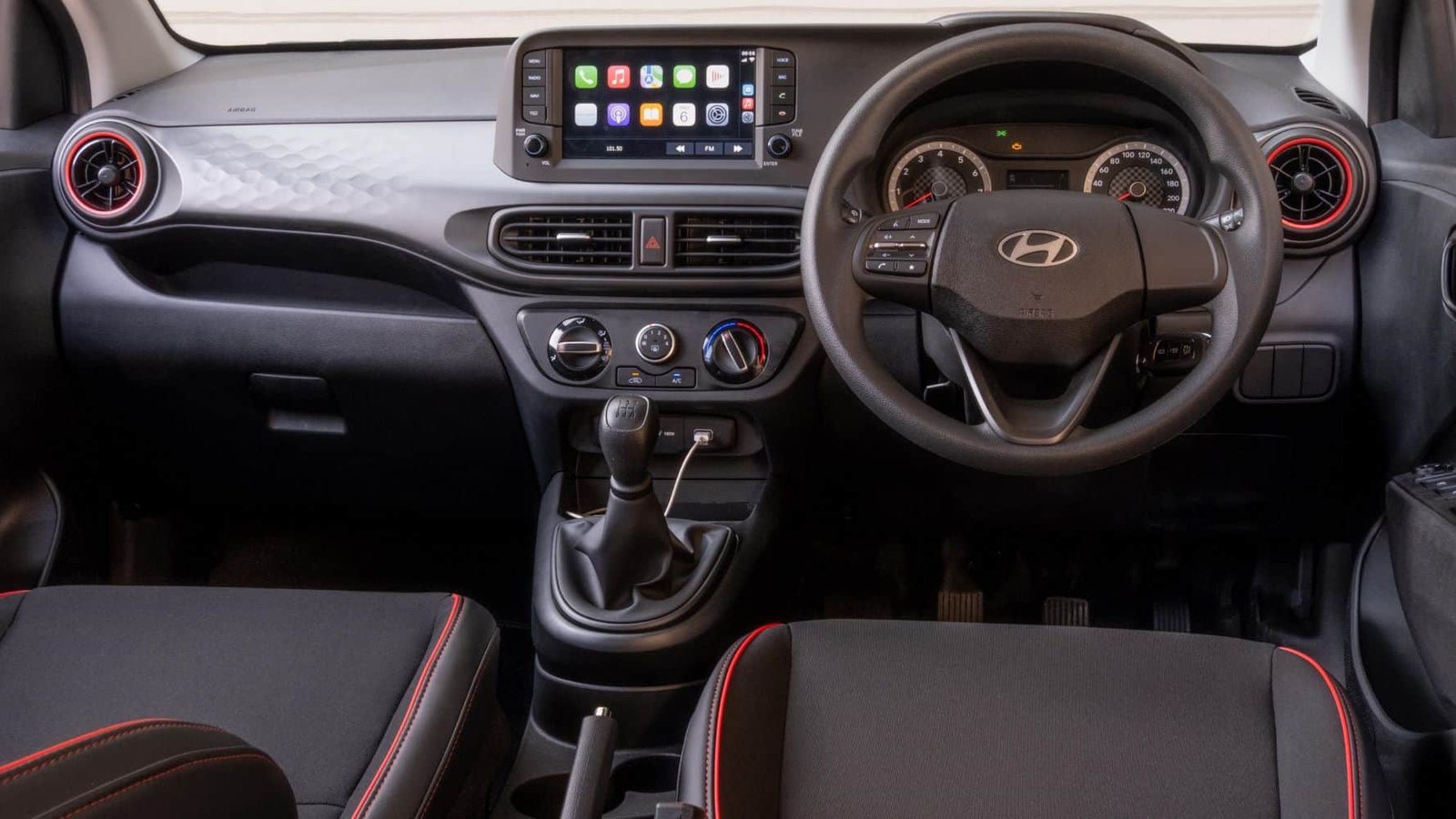 Hyundai Grand i10 cabin