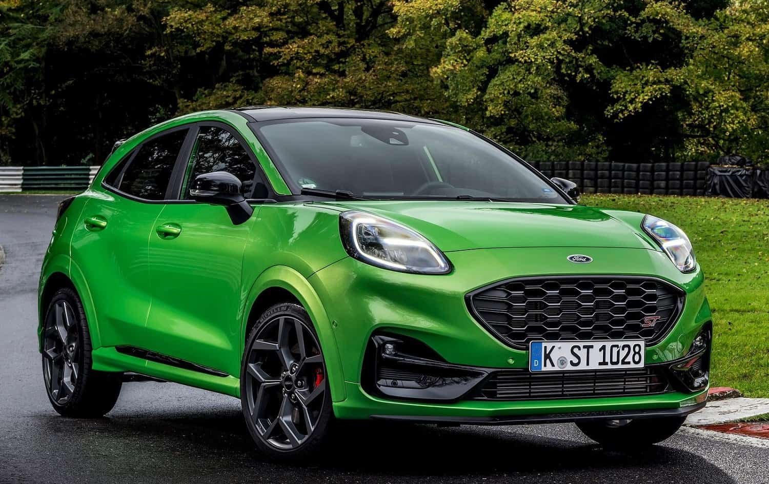 Dealer opens pre-booking for Ford Puma