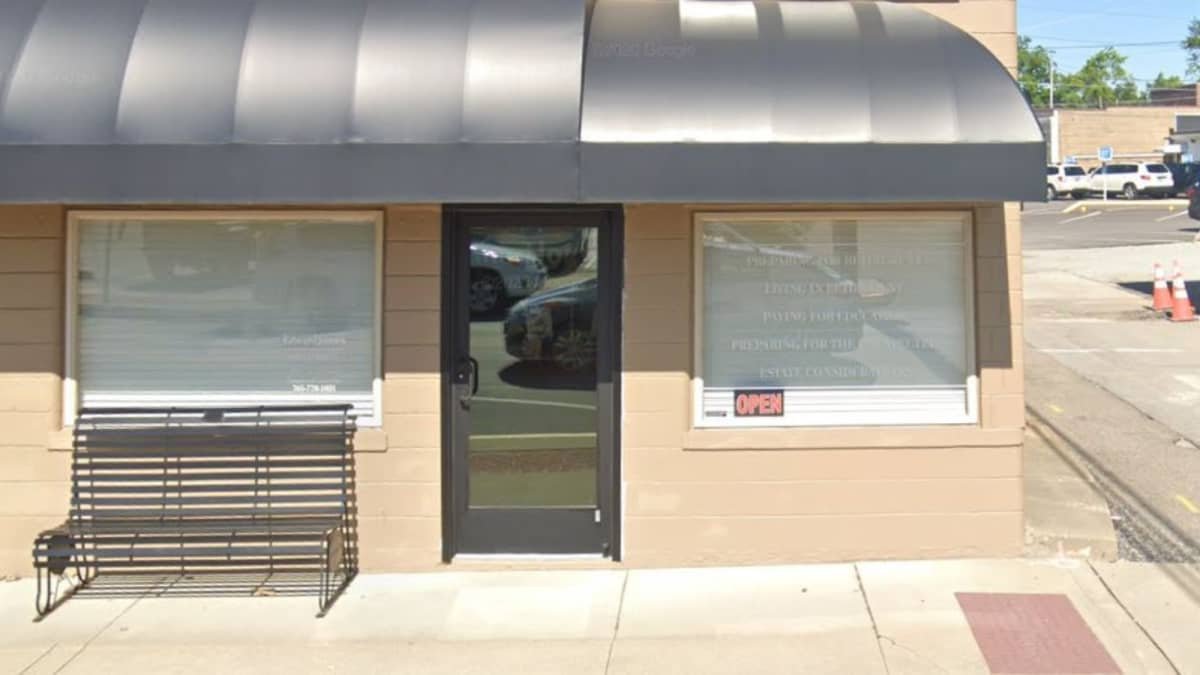 Google Street View car crashes during police chase in the US