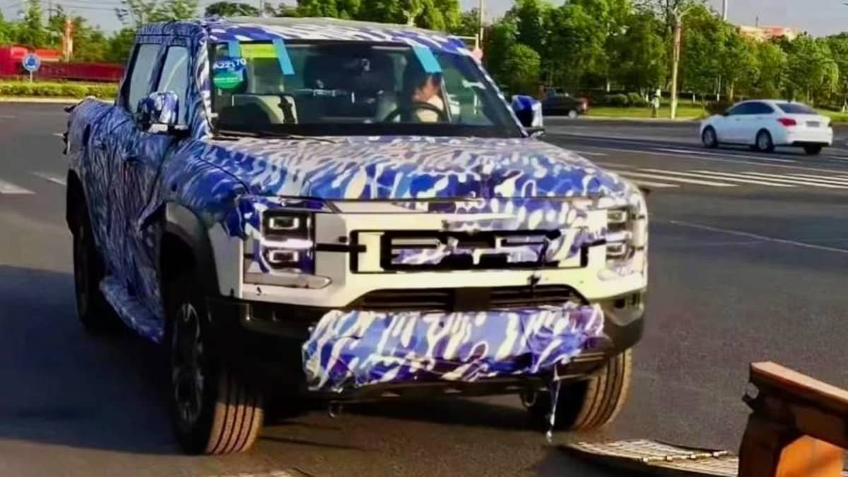 BYD ute may be hybrid before electric in Australia