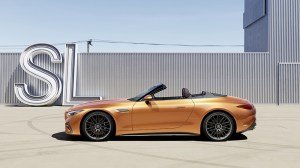 The Mercedes-AMG SL63 Manufaktur Big Sur from the side