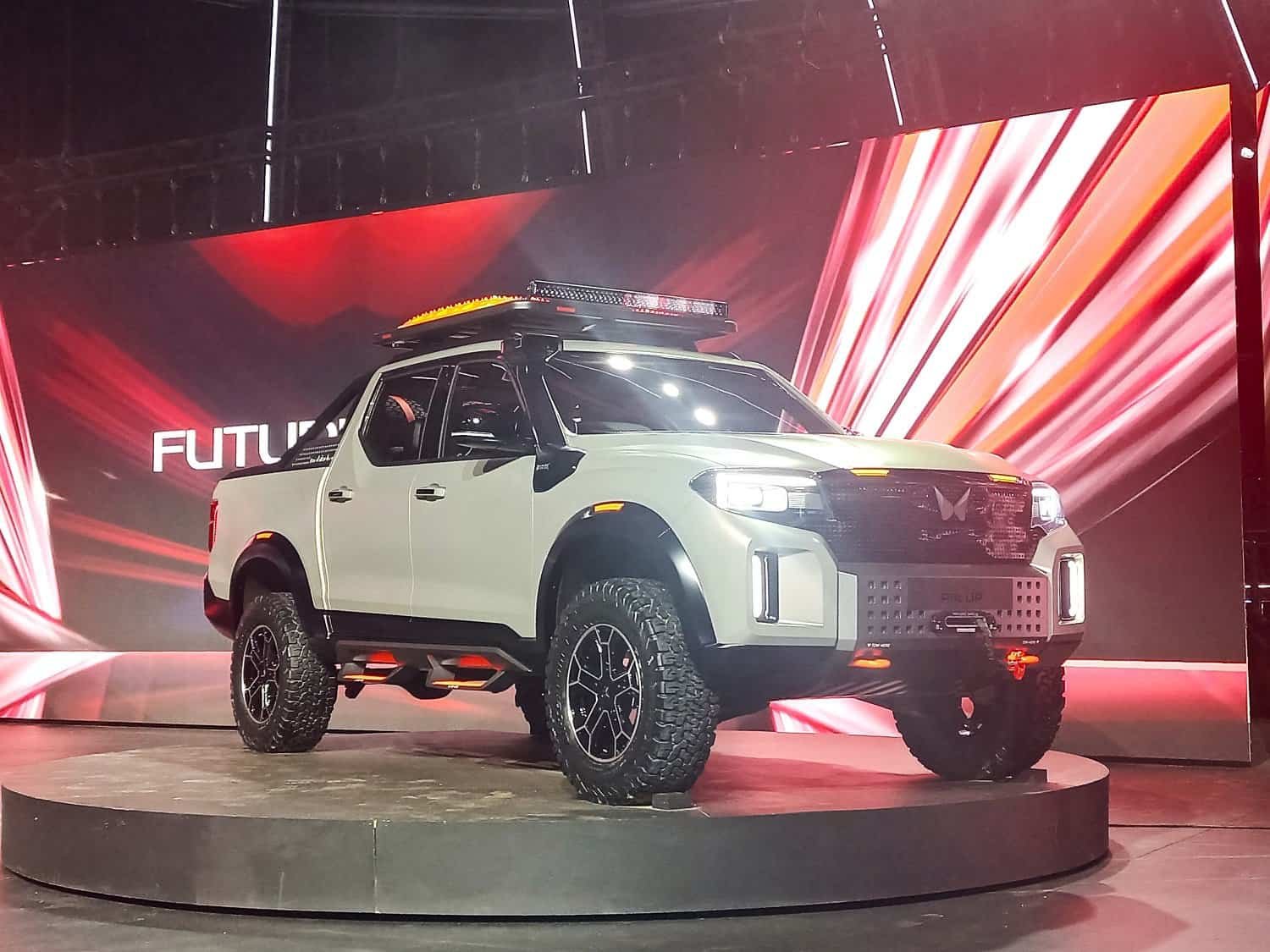 Mahindra Global Pik Up revealed in South Africa