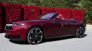 The Rolls-Royce La Rose Noire Droptail.