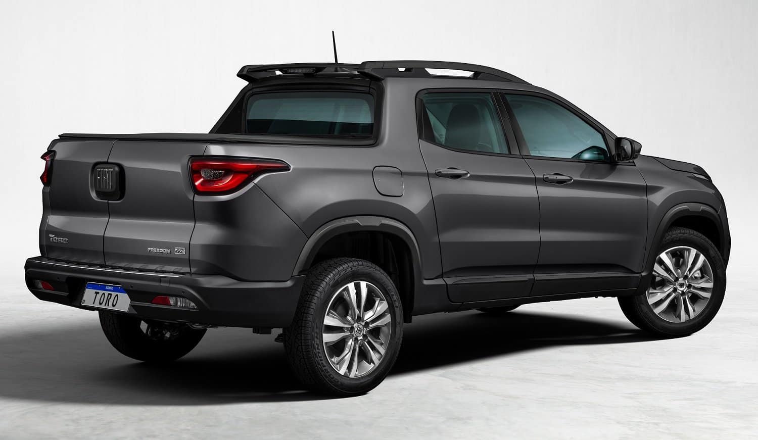 Facelift Fiat Toro revealed in Brazil