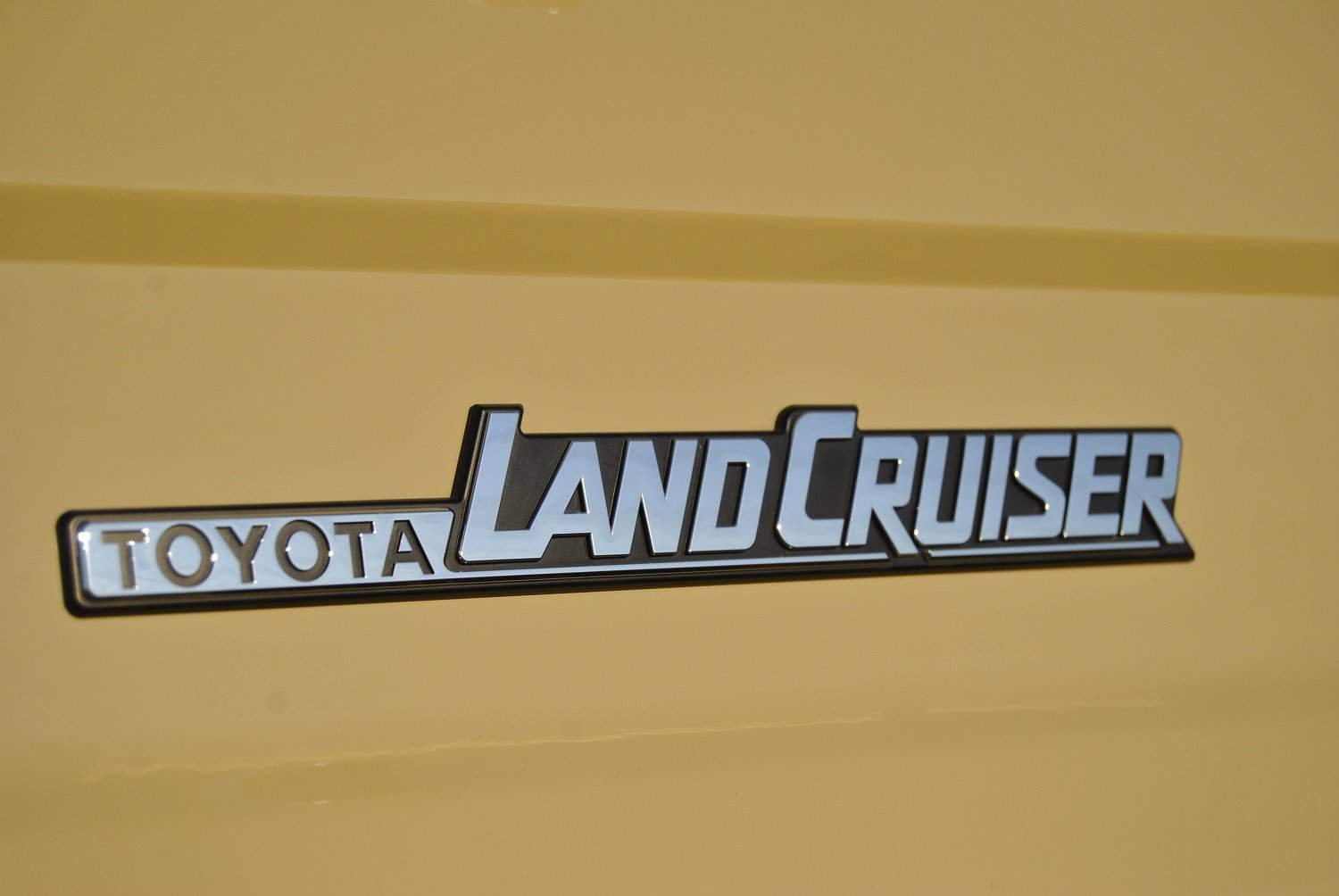 Toyota Land Cruiser 70-seried review