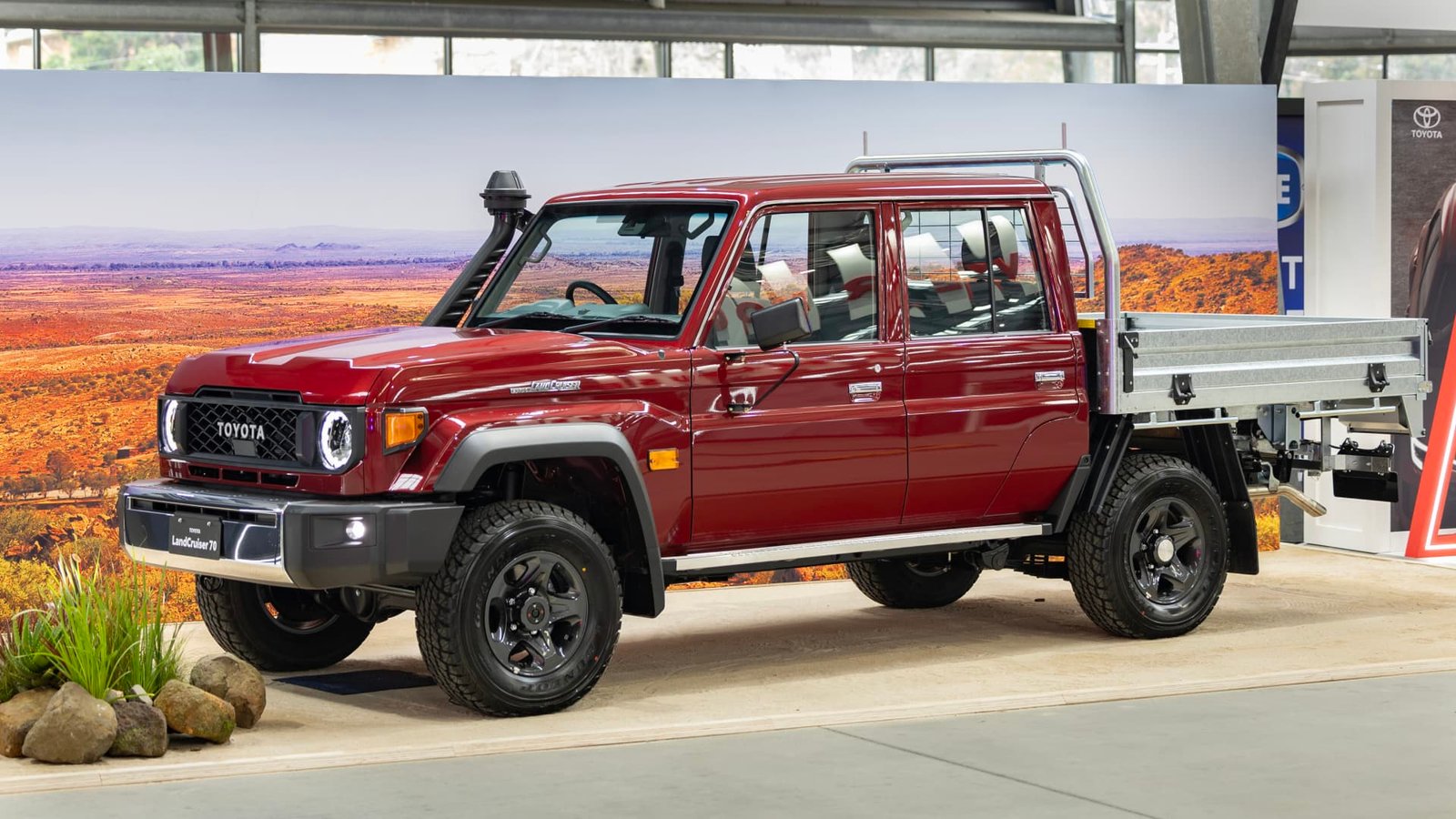 Toyota LandCruiser 70 Series V8 orders will resume, alongside 2.8-litre four-cylinder diesel