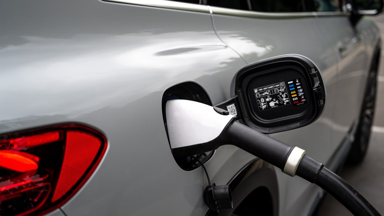 German car-makers divided on Europe’s move to electric-only vehicles