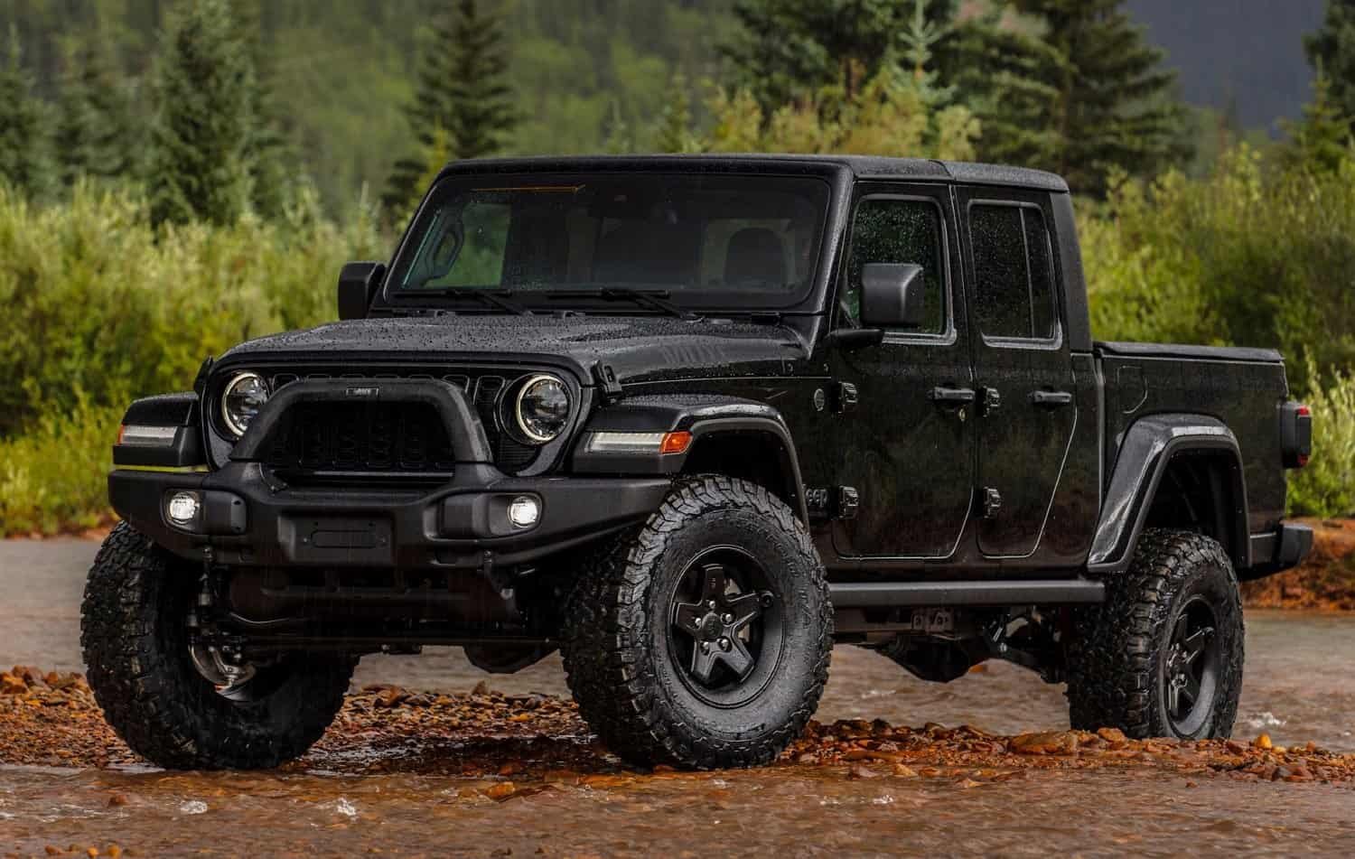 Facelift Jeep Gladiator shows itself in Detroit