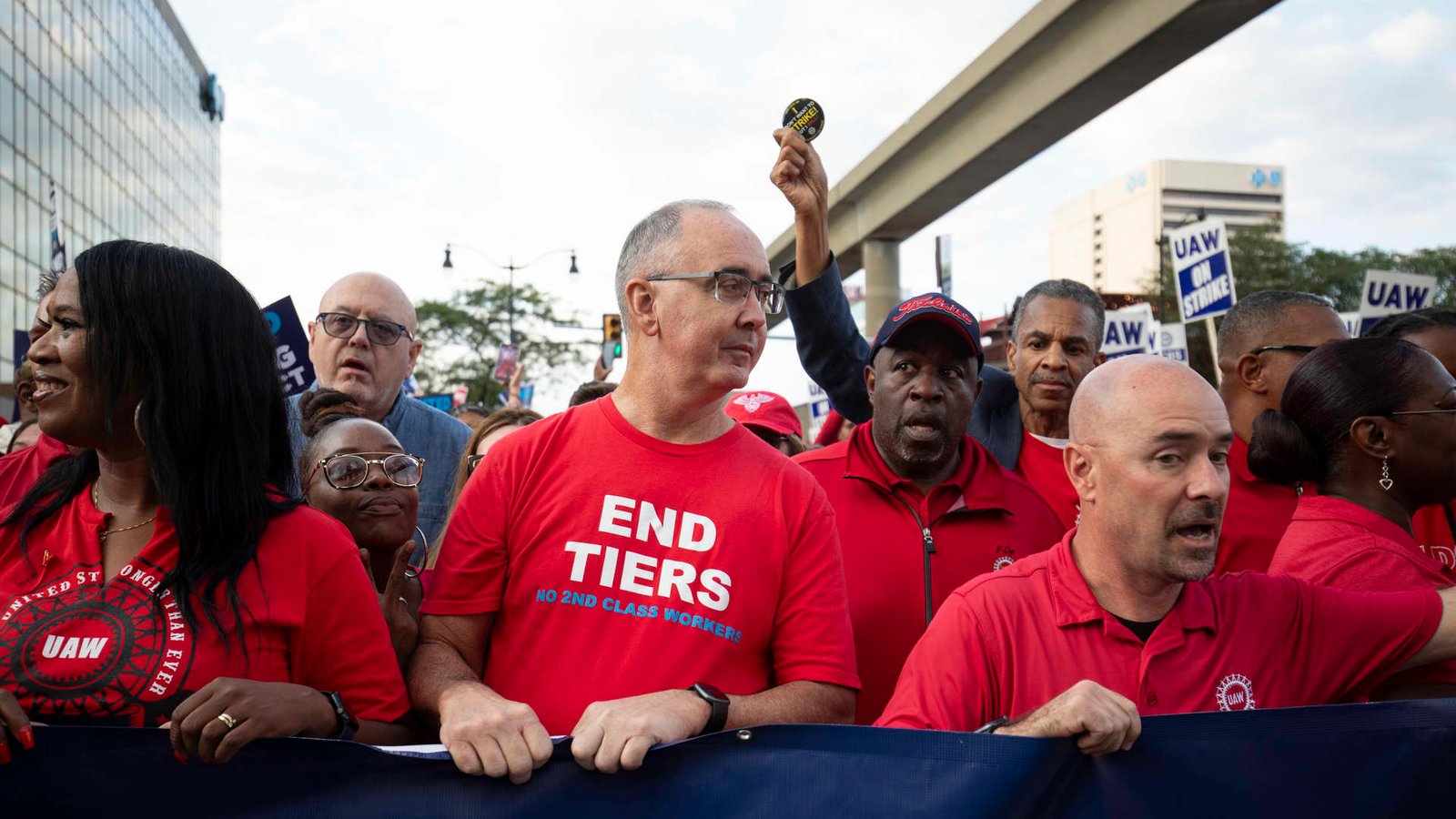 More than 12,000 Ford, GM and Jeep workers go on strike in the US