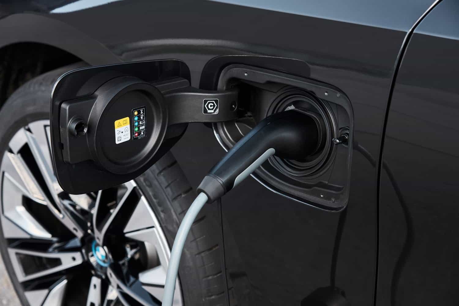 Plug-in hybrid new BMW 5 Series officially revealed