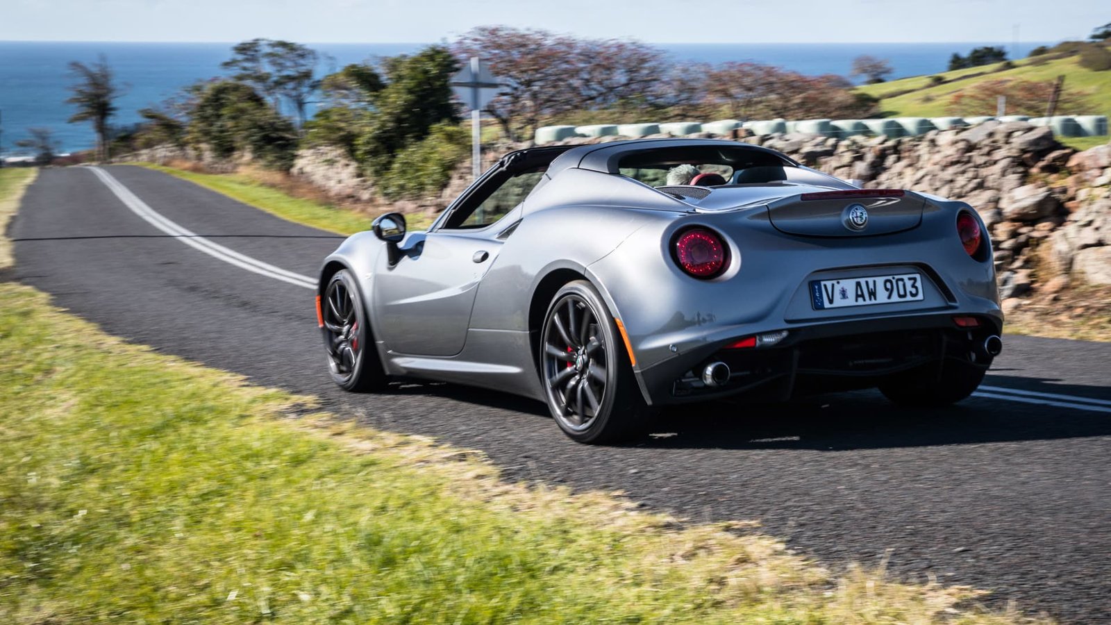Alfa Romeo 4C successor on the cards with electric power – executive