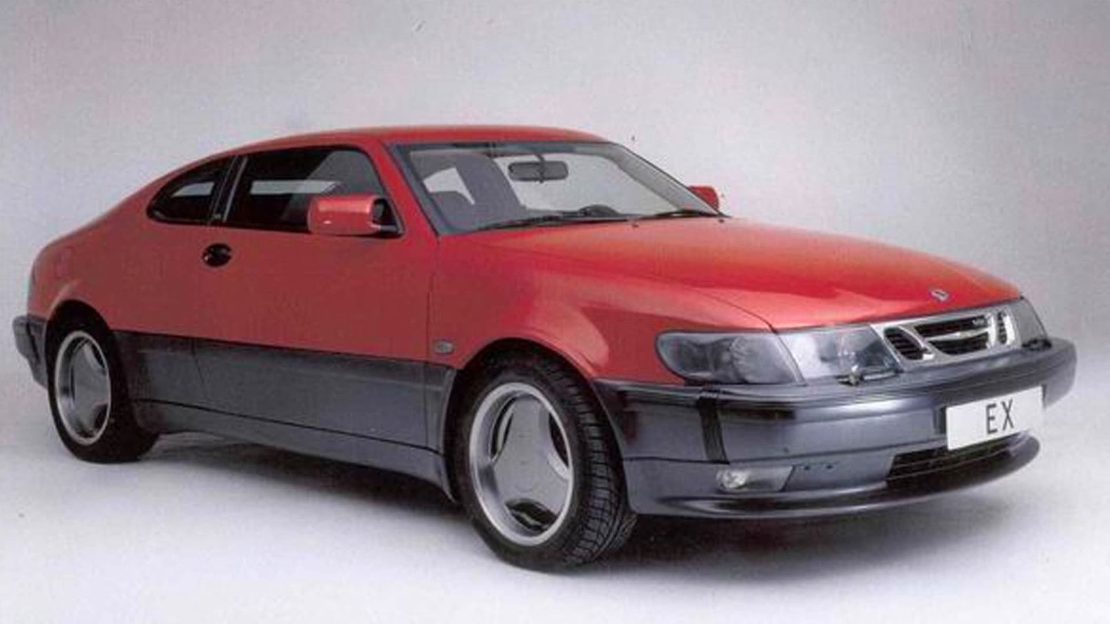 Bonkers one-off Saab concept heading to auction