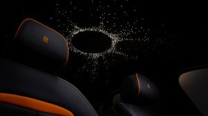 The Rolls-Royce Black Badge Ghost Ékleipsis's animated headliner