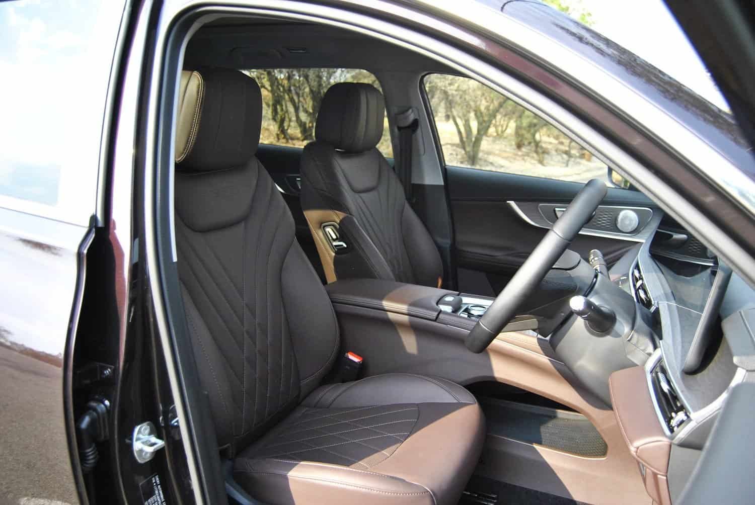 Tiggo 8 Pro Max interior