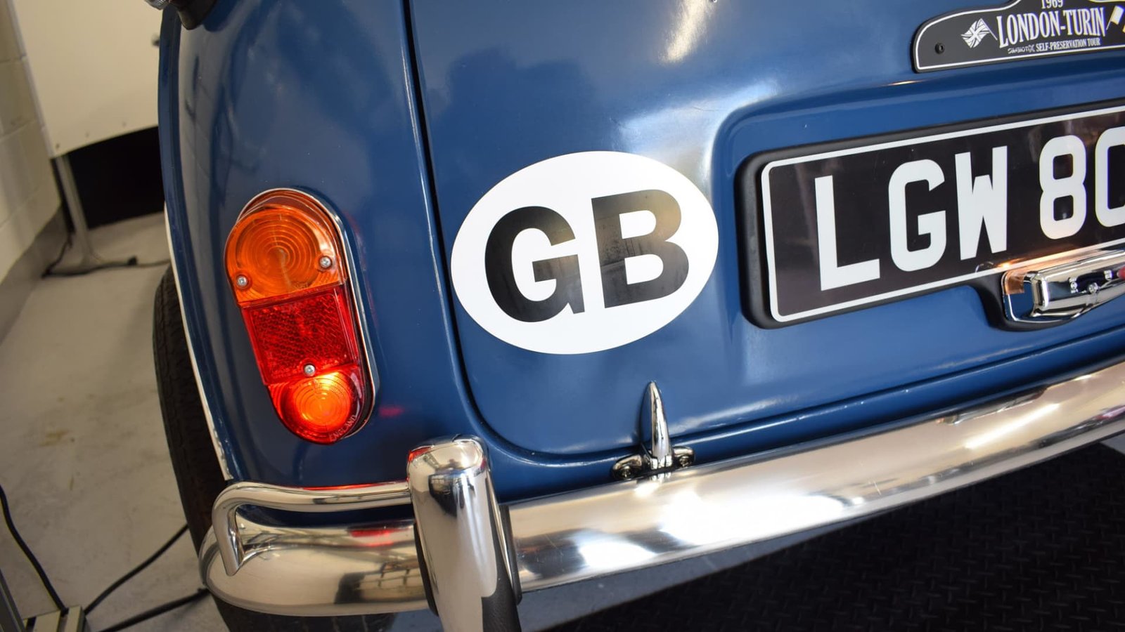 Live ‘The Italian Job’ movie dream with this life-sized Mini driving simulator