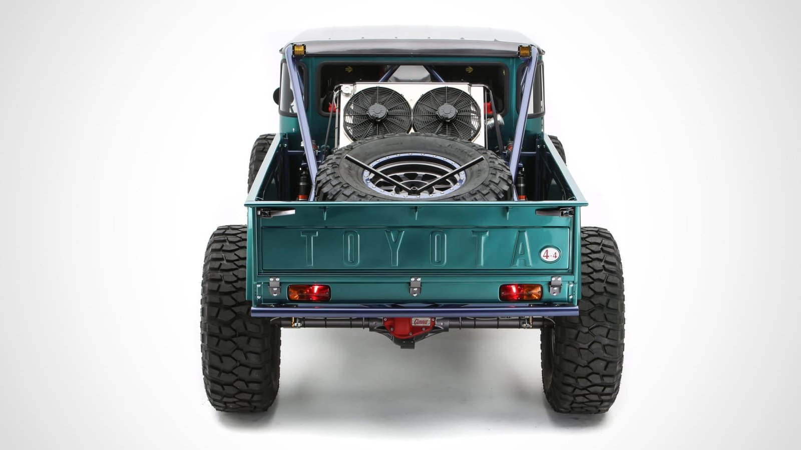 Custom classic Toyota LandCruiser gets NASCAR V8 power