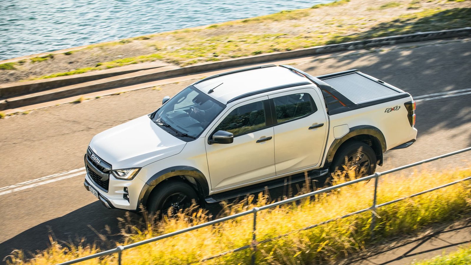 VFACTS October 2023: New-car deliveries smash records, as Ford Ranger overtakes Toyota HiLux