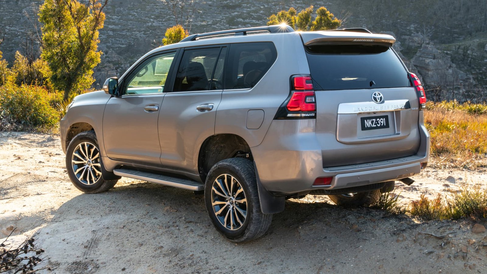 VFACTS October 2023: New-car deliveries smash records, as Ford Ranger overtakes Toyota HiLux