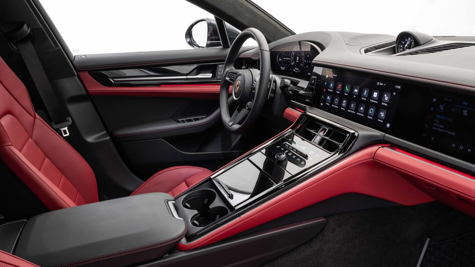 2024 Porsche Panamera interior revealed