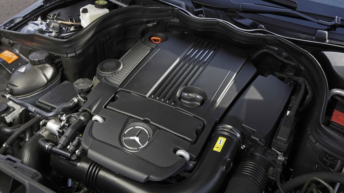 2012 DCOTY – Mercedes-Benz C250 CDI: Modern Classic review-0
