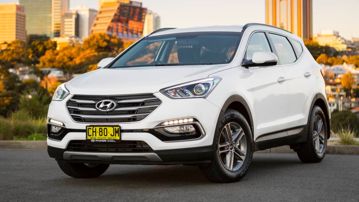 2015-2017 Hyundai Santa Fe recalled due to fire risk-0