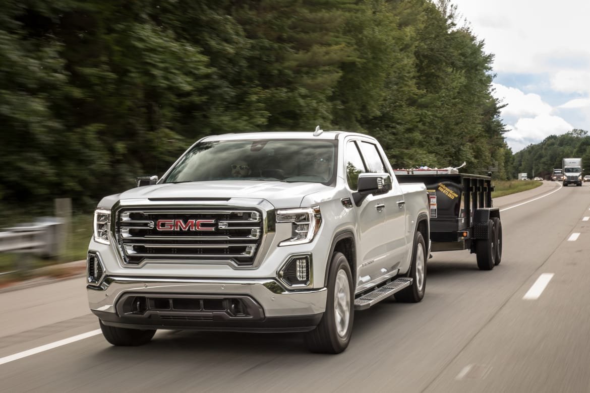 03-gmc-sierra-1500-crew-cab-slt-2019-angle--dynamic--exterior--f