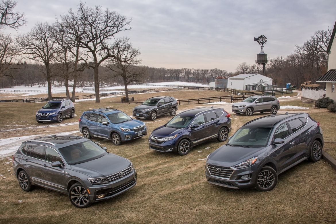 01-2019-compact-suv-challenge-group-shot-es.jpg