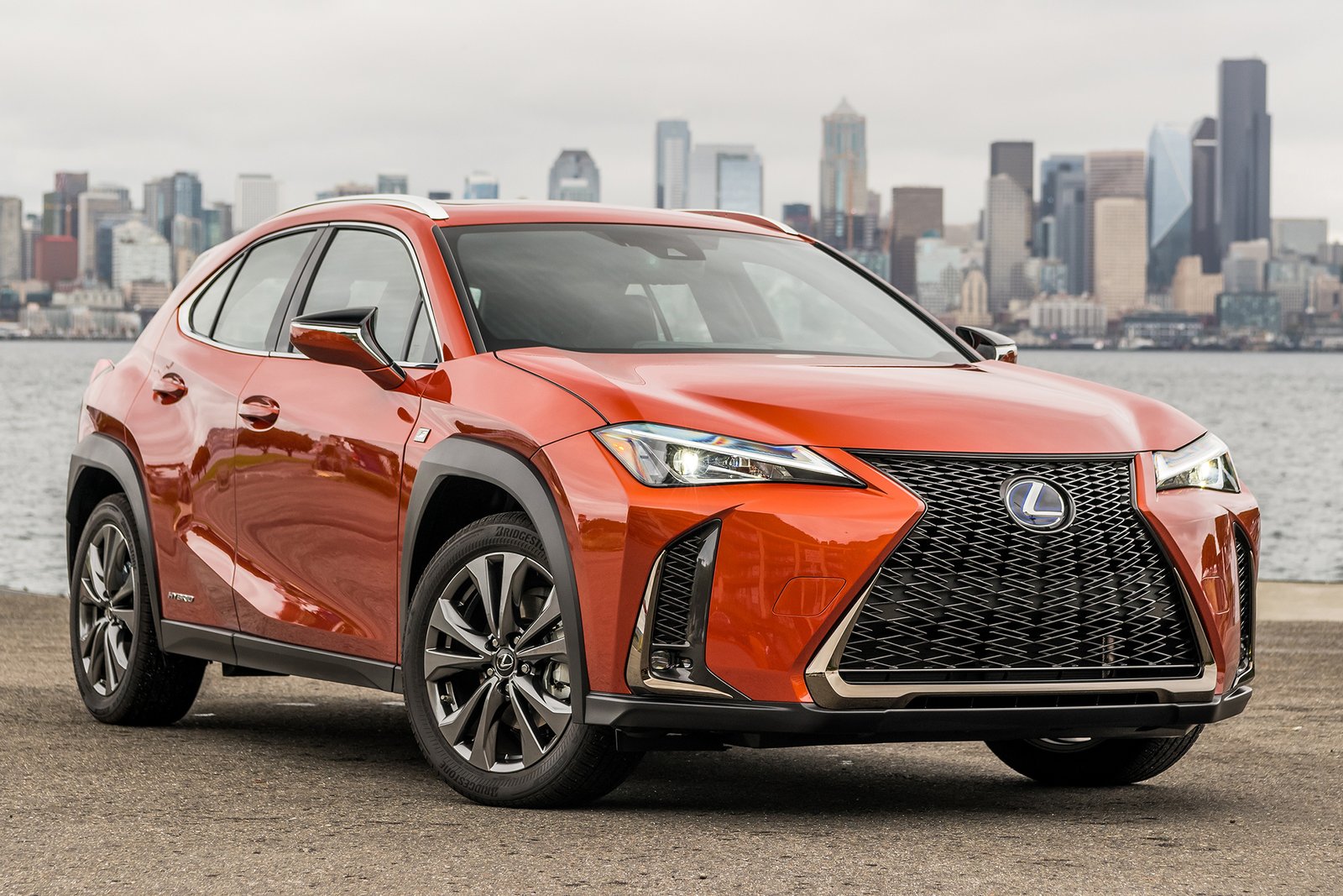 2019-Lexus-UX-OEM
