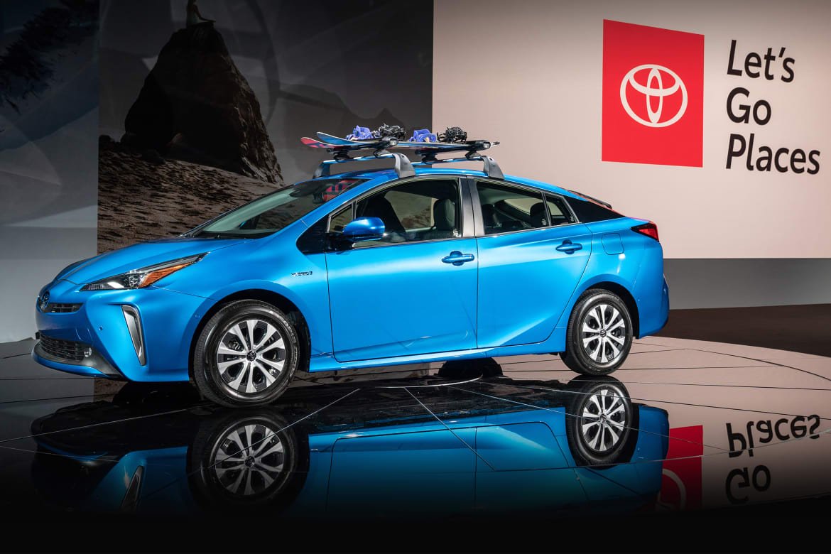 2019 Toyota Prius AWD-e OEM.jpg
