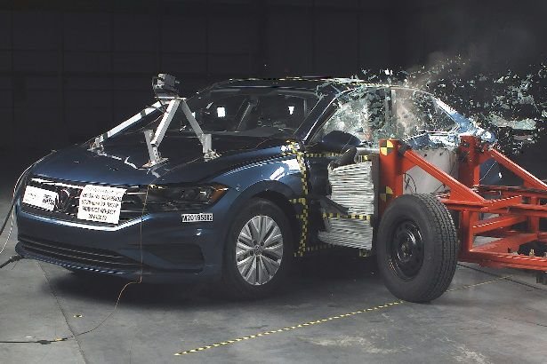 19-jetta-crash-nhtsa.jpg