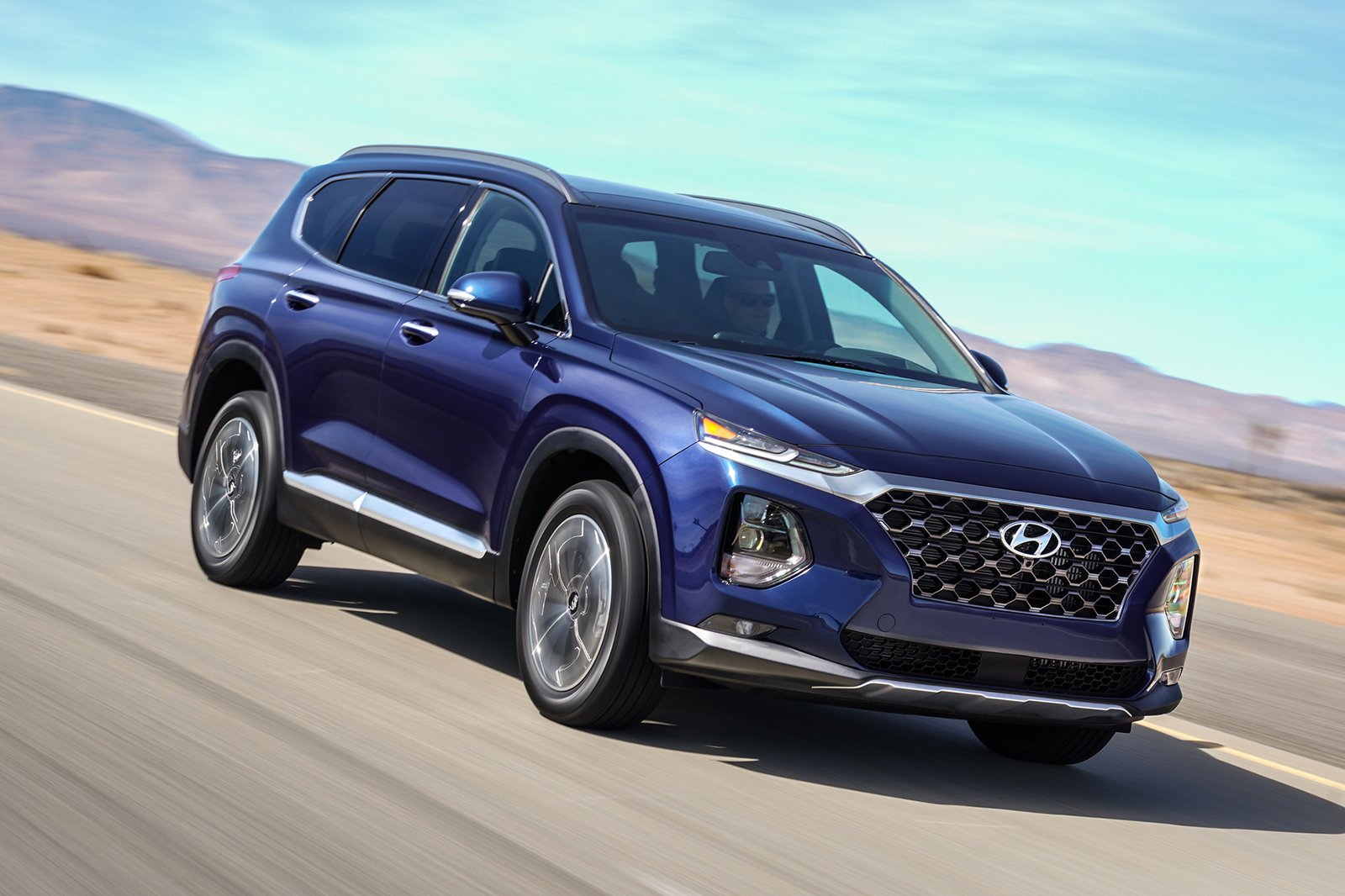 Hyundai-Santa-Fe-2020-01-dynamic-exterior-blue