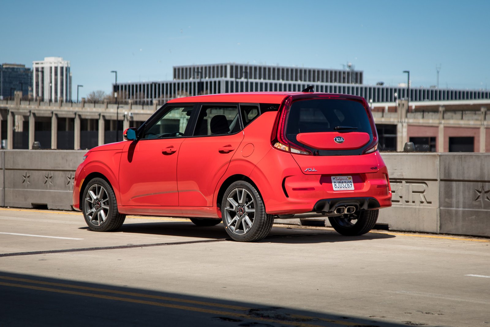04-kia-soul-2020-angle--exterior--rear--red--urban.jpg