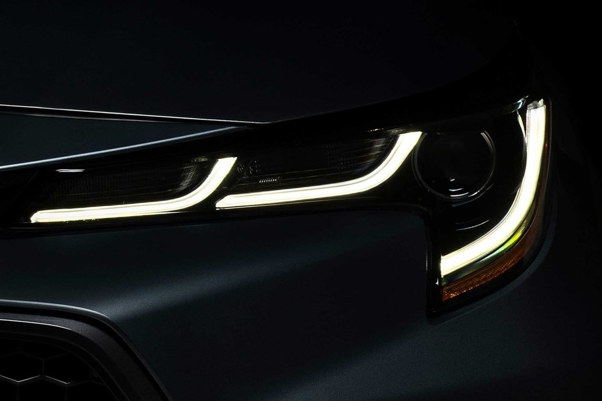 toyota-corolla-2020-teaser-crop-oem.jpg