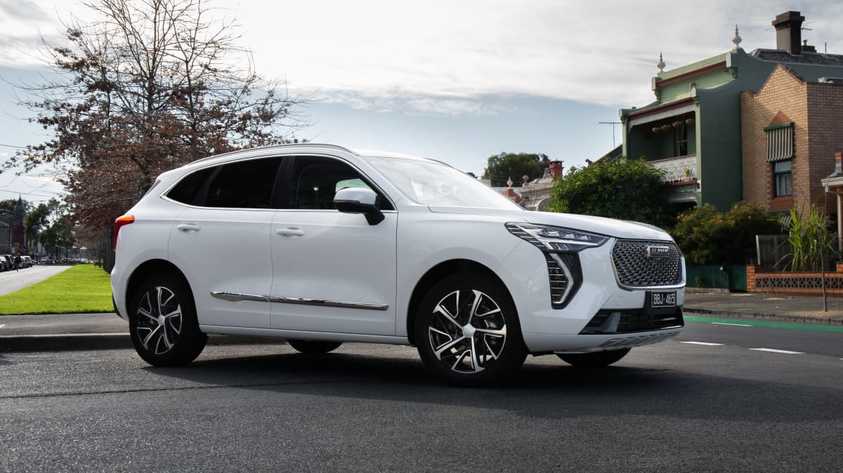 2021 Haval Jolion Ultra v Mazda CX-30 G20 Pure comparison-0
