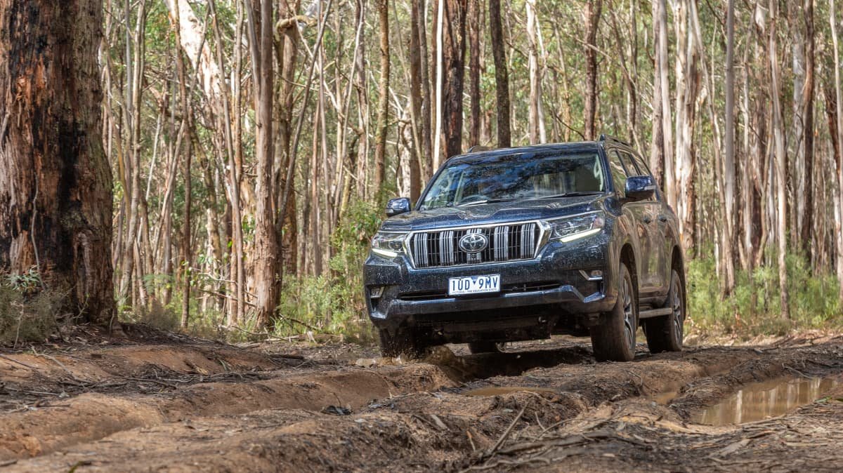 2021 Toyota LandCruiser Prado VX review-0