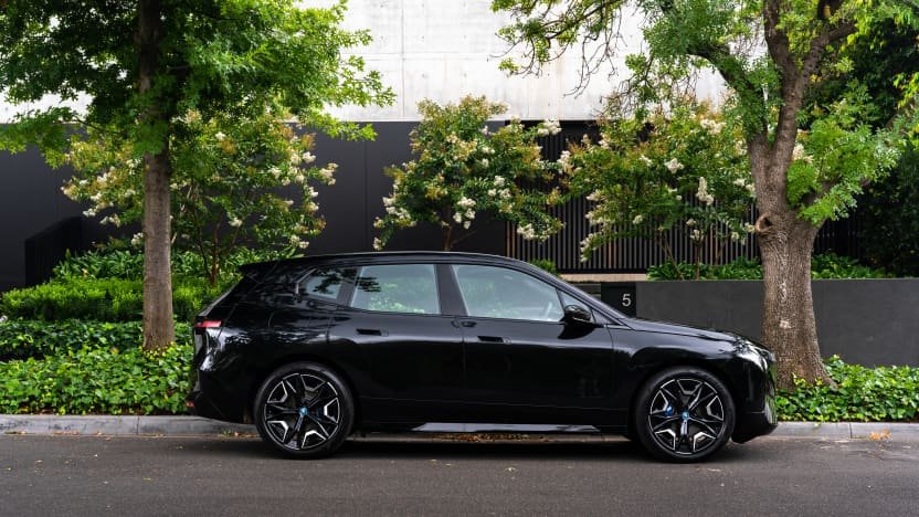 2022 BMW iX xDrive40 Sport review-0