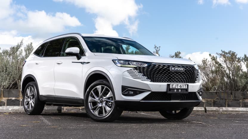 2022 Haval H6 Hybrid v Kia Sportage SX diesel comparison-0