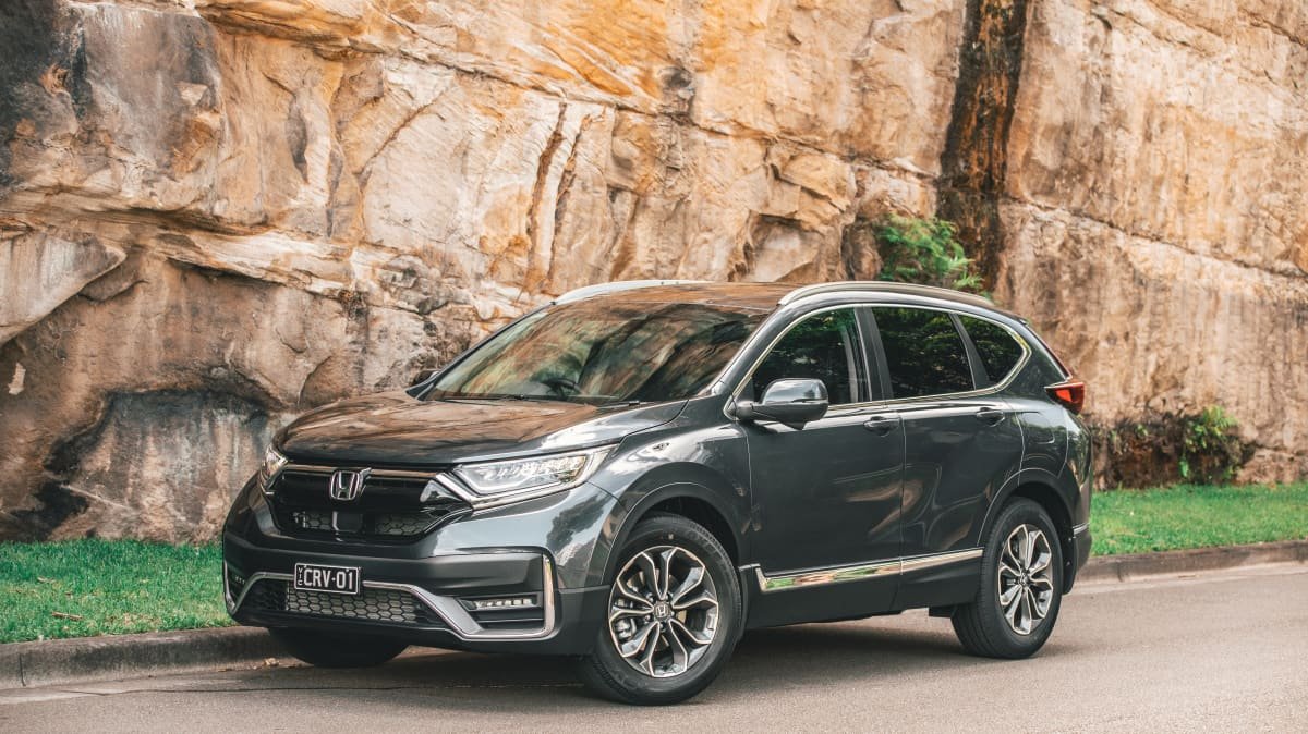 2022 Honda CR-V VTi L7 v Mazda CX-8 Sport comparison-0