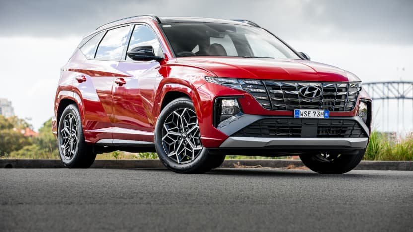 2022 Hyundai Tucson Highlander N Line v 2022 Mazda CX-5 Akera comparison-0