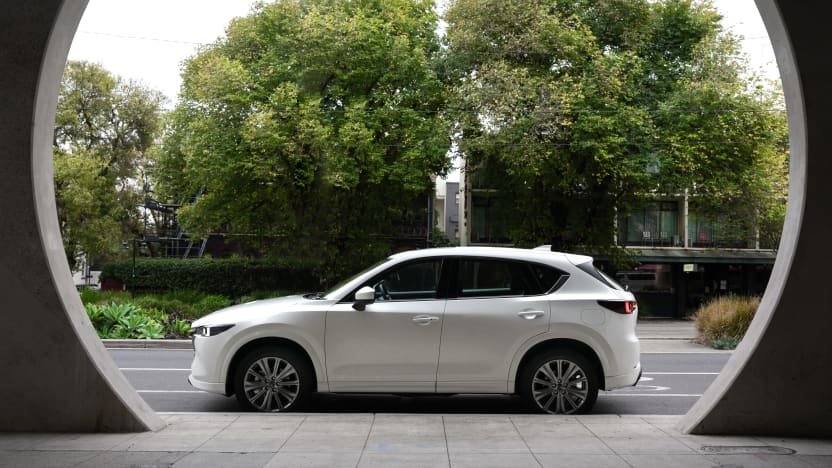 2022 Mazda CX-5 Akera Turbo v Kia Sportage GT-Line diesel comparison-0