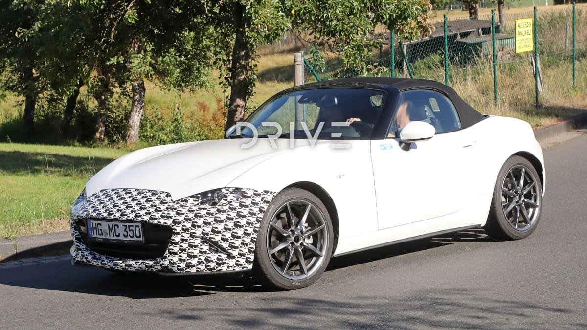 2022 Mazda MX-5: Orders halted in Japan ahead of possible update-0