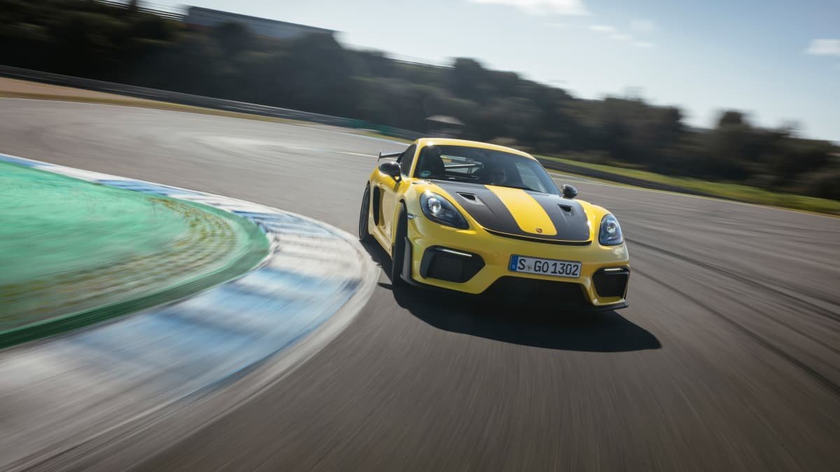 2022 Porsche 718 Cayman GT4 RS review – Track test-0