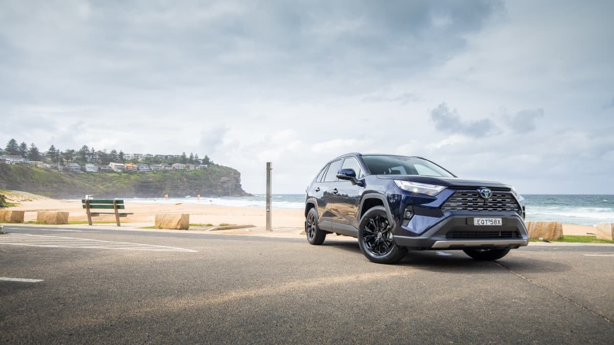 2022 Toyota RAV4 Cruiser Hybrid review-0