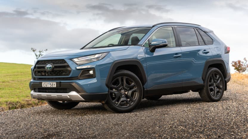 2022 Toyota RAV4 Hybrid Edge review-0