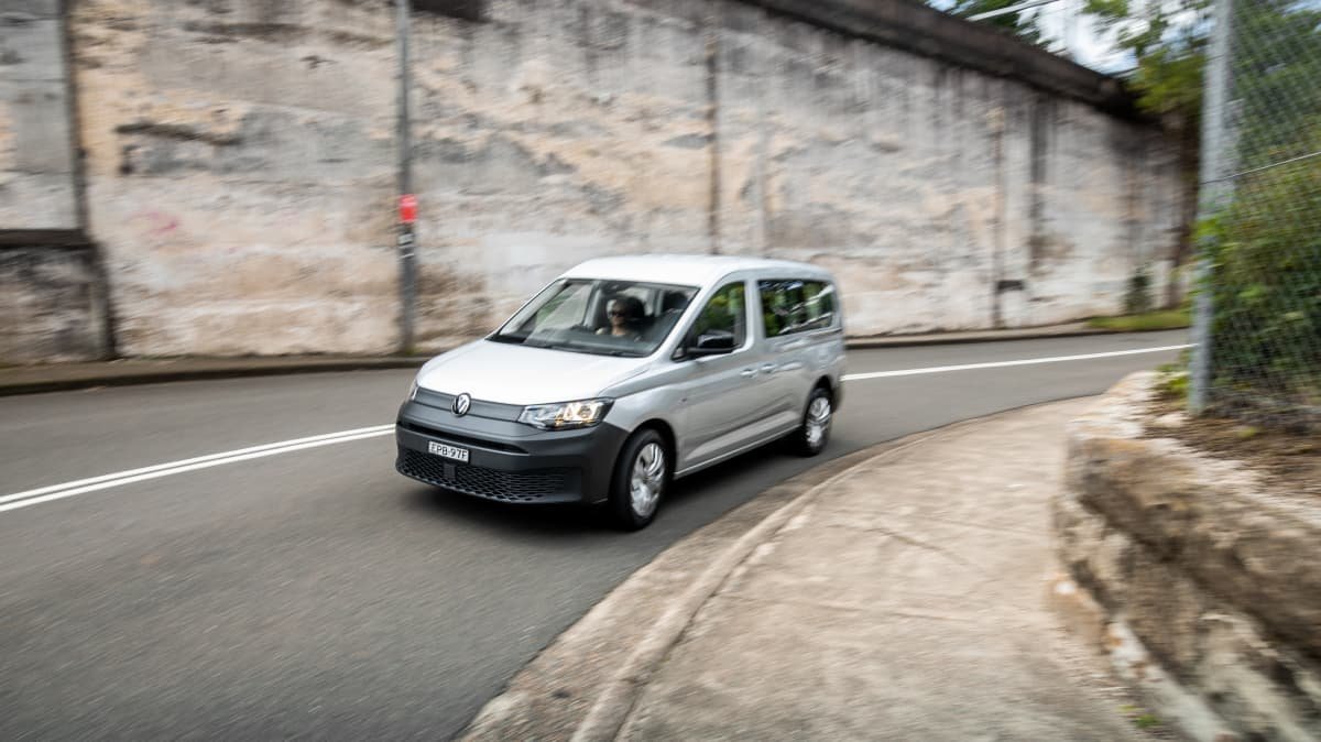 2022 Volkswagen Caddy Crewvan TDI320 review-0