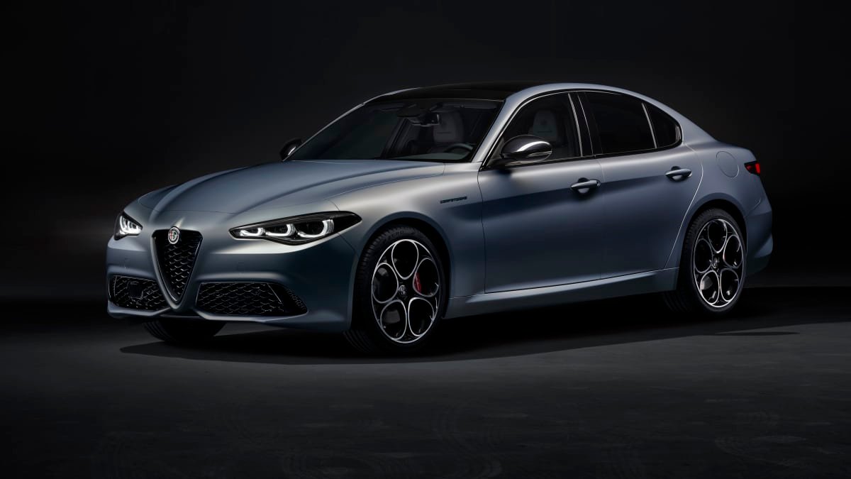 2023 Alfa Romeo Giulia and Stelvio price and specs